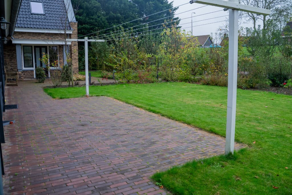 Schoon terras, klaar voor het voorjaar