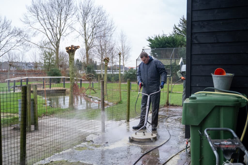 beste manier op je terras te reinigen